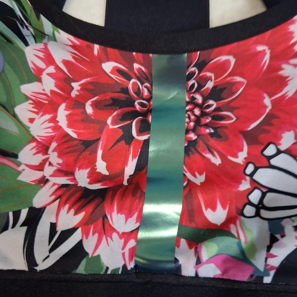 Ultracor Flores Luna Sports Bra Top Bundle (2)‎ XS Sporty Athleisure Streetwear - Picture 11 of 11